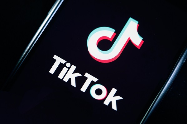 Bannière restauration vidéo TikTok